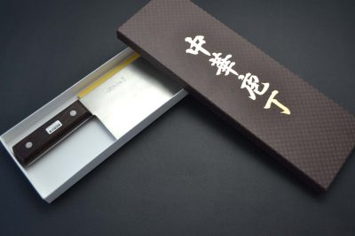 Kanemoto Carbon steel Chinese cleaver 220mm - Image 5
