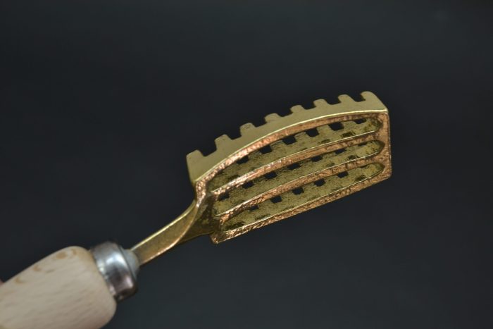 Hado Traditional Fish Scaler - Image 9